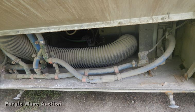 image for item JZ9833 2000 Orion  transit bus