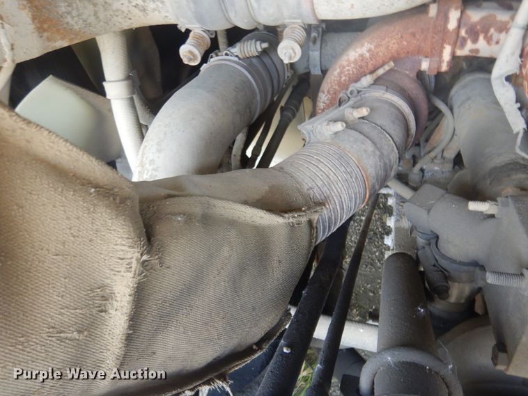 image for item JZ9833 2000 Orion  transit bus