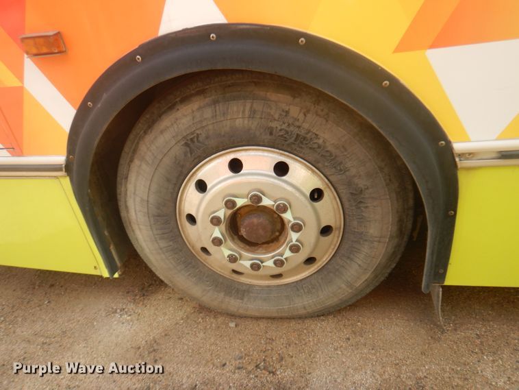 image for item JZ9833 2000 Orion  transit bus