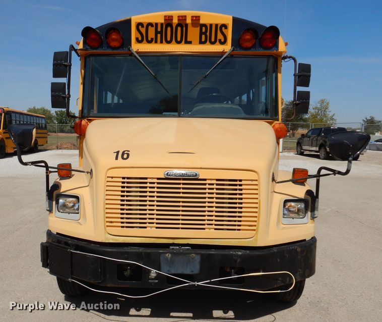 image for item KA9407 2003 Freightliner FS65  school bus