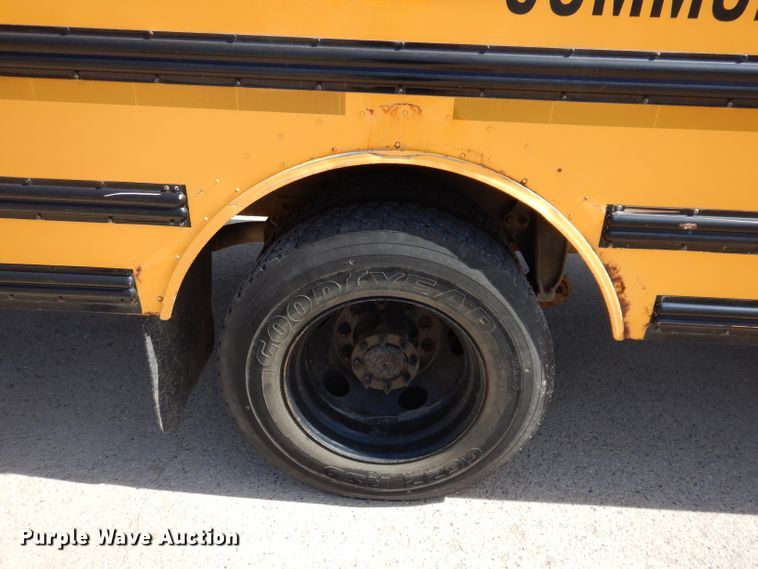 image for item KA9407 2003 Freightliner FS65  school bus