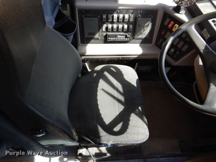 image for item KA9407 2003 Freightliner FS65  school bus