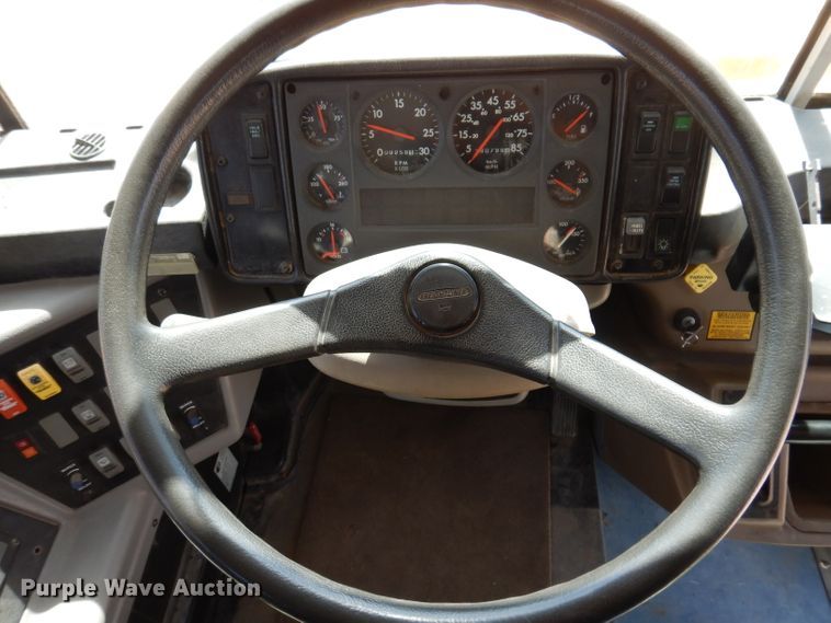 image for item KA9407 2003 Freightliner FS65  school bus