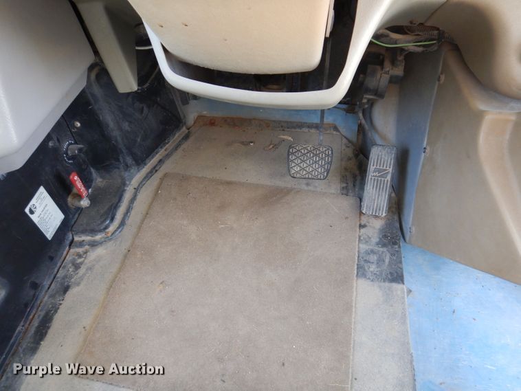 image for item KA9407 2003 Freightliner FS65  school bus