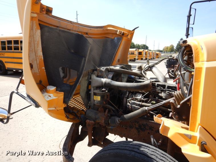 image for item KA9407 2003 Freightliner FS65  school bus