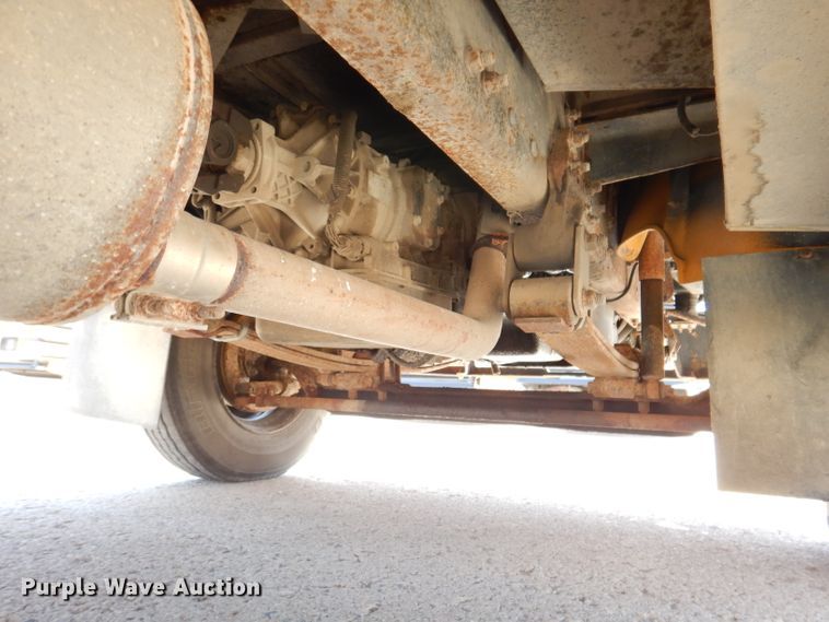 image for item KA9407 2003 Freightliner FS65  school bus