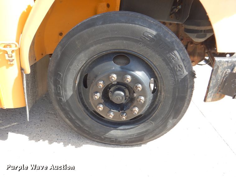 image for item KA9407 2003 Freightliner FS65  school bus