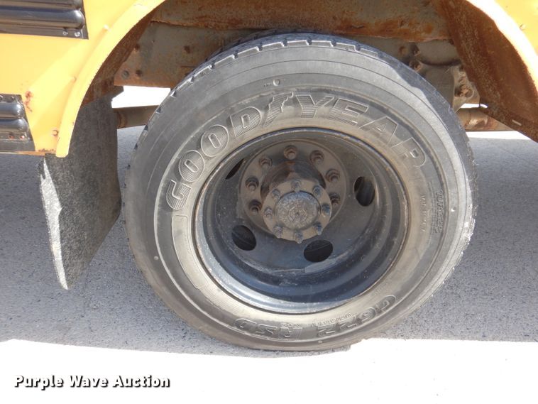 image for item KA9407 2003 Freightliner FS65  school bus