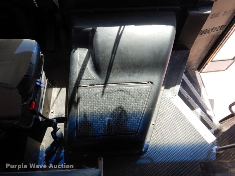 image for item KA9408 2007 Thomas Built  school bus