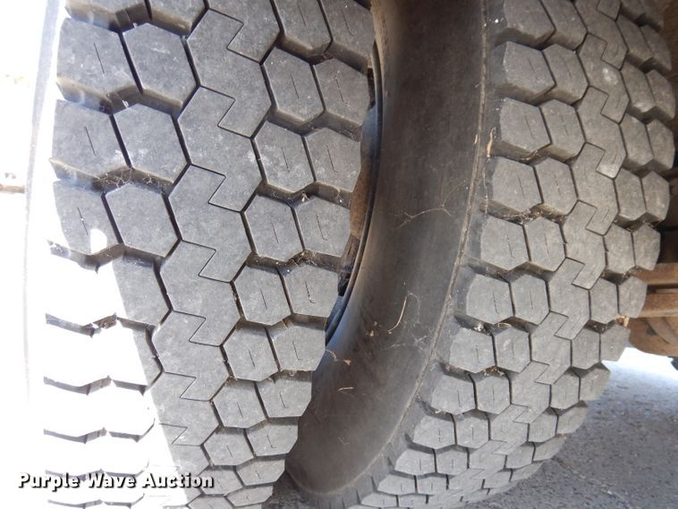 image for item KA9408 2007 Thomas Built  school bus