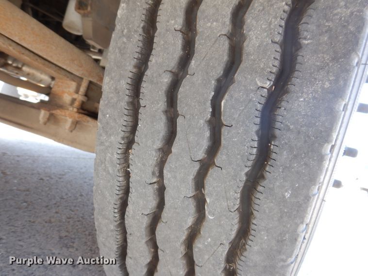 image for item KA9408 2007 Thomas Built  school bus