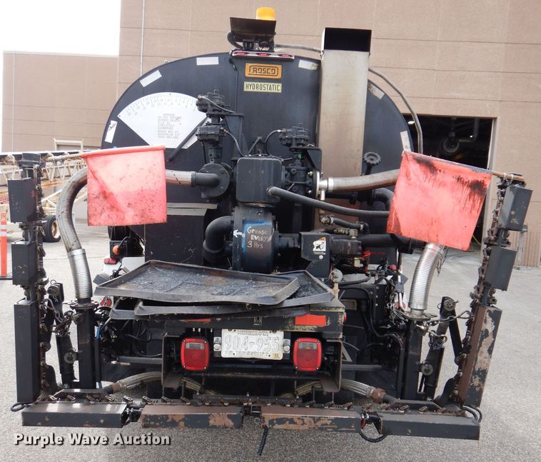 image for item KA9443 2000 Sterling L8511  oil distributor truck