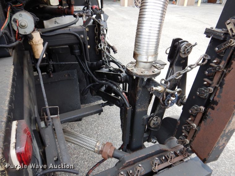 image for item KA9443 2000 Sterling L8511  oil distributor truck