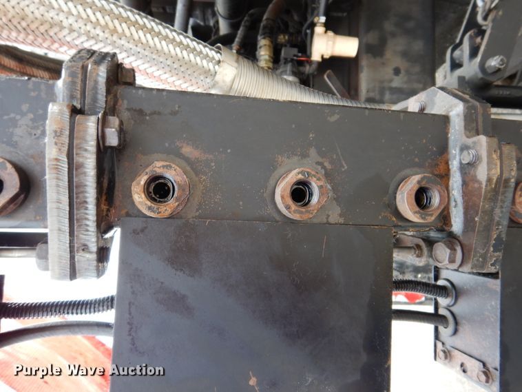 image for item KA9443 2000 Sterling L8511  oil distributor truck