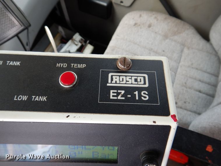 image for item KA9443 2000 Sterling L8511  oil distributor truck