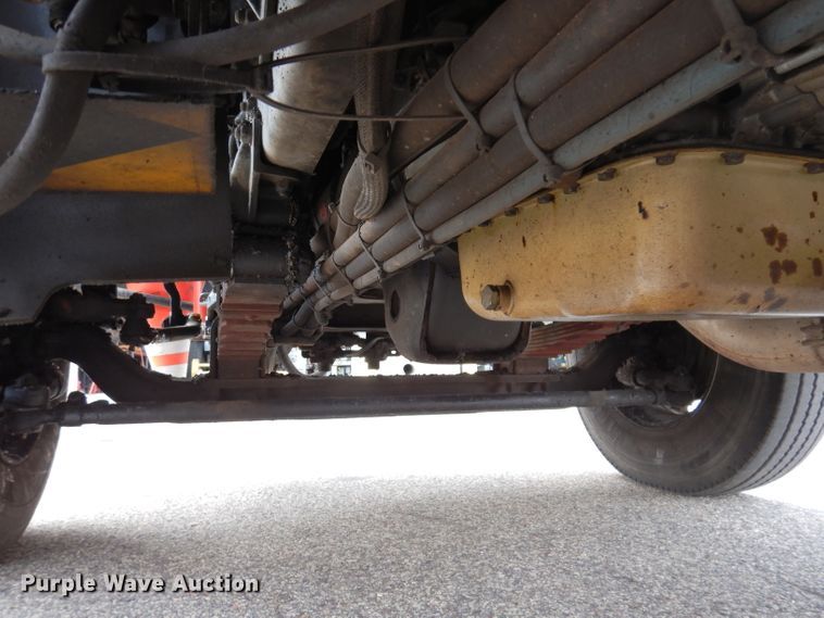 image for item KA9443 2000 Sterling L8511  oil distributor truck