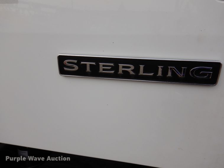 image for item KA9443 2000 Sterling L8511  oil distributor truck