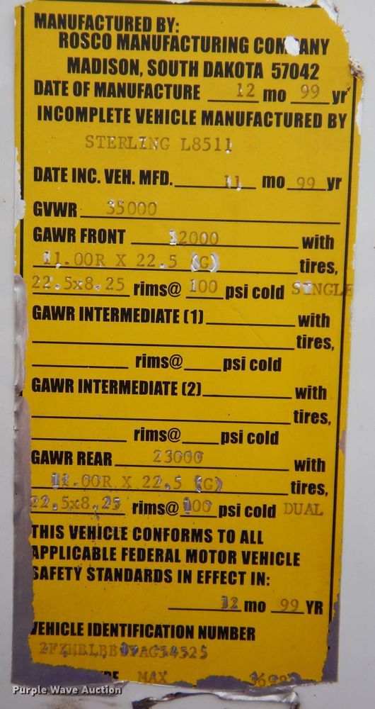 image for item KA9443 2000 Sterling L8511  oil distributor truck