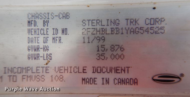 image for item KA9443 2000 Sterling L8511  oil distributor truck