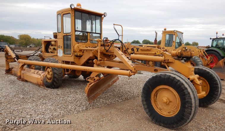 image for item KA9516 1962 Caterpillar 12E  rigid frame motor grader