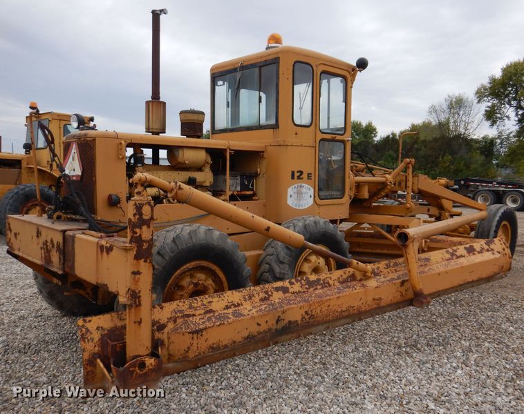image for item KA9516 1962 Caterpillar 12E  rigid frame motor grader