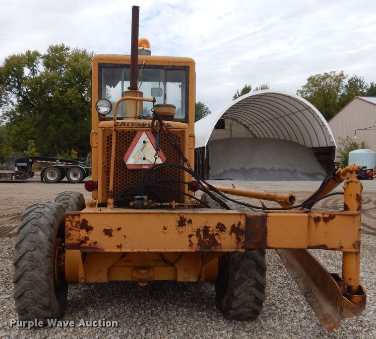 image for item KA9516 1962 Caterpillar 12E  rigid frame motor grader