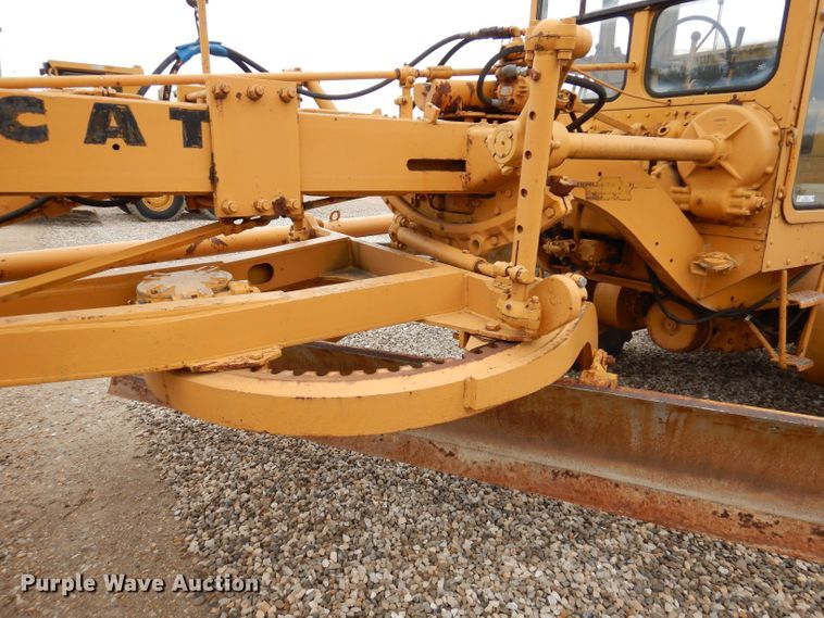 image for item KA9516 1962 Caterpillar 12E  rigid frame motor grader