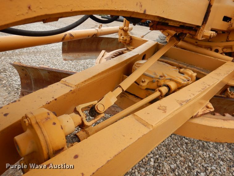 image for item KA9516 1962 Caterpillar 12E  rigid frame motor grader