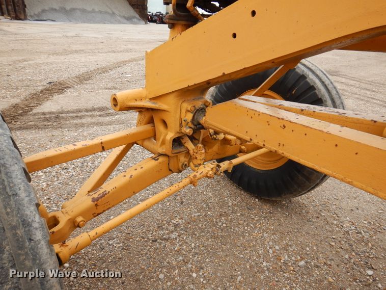 image for item KA9516 1962 Caterpillar 12E  rigid frame motor grader