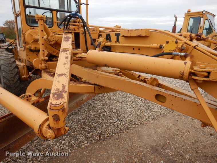 image for item KA9516 1962 Caterpillar 12E  rigid frame motor grader