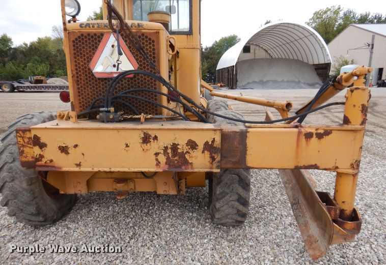image for item KA9516 1962 Caterpillar 12E  rigid frame motor grader