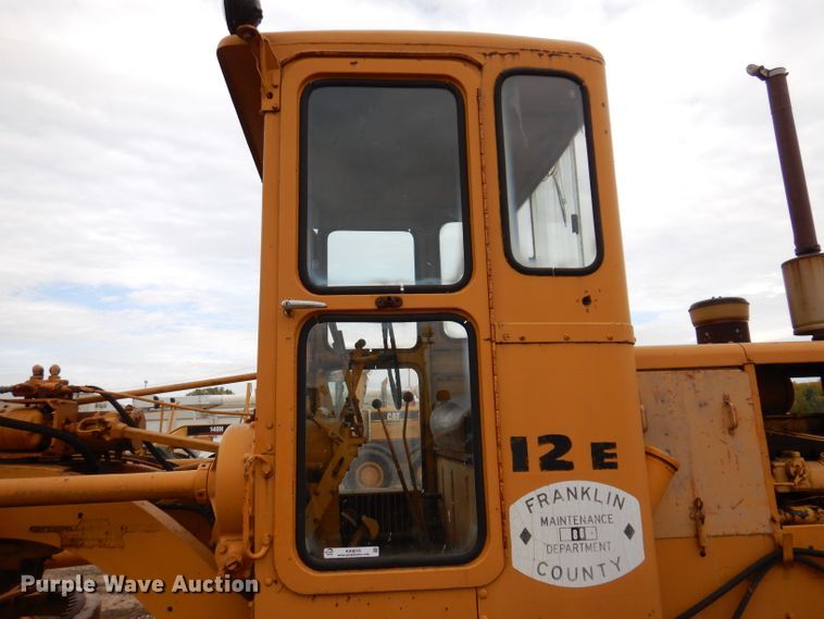 image for item KA9516 1962 Caterpillar 12E  rigid frame motor grader