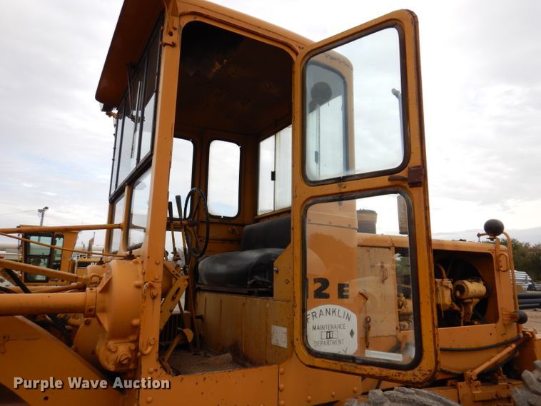 image for item KA9516 1962 Caterpillar 12E  rigid frame motor grader