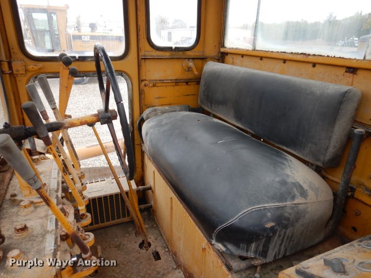 image for item KA9516 1962 Caterpillar 12E  rigid frame motor grader