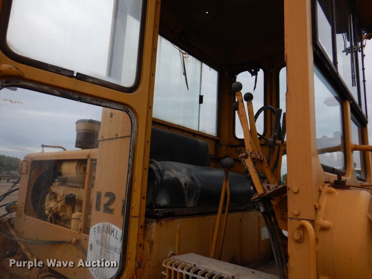 image for item KA9516 1962 Caterpillar 12E  rigid frame motor grader