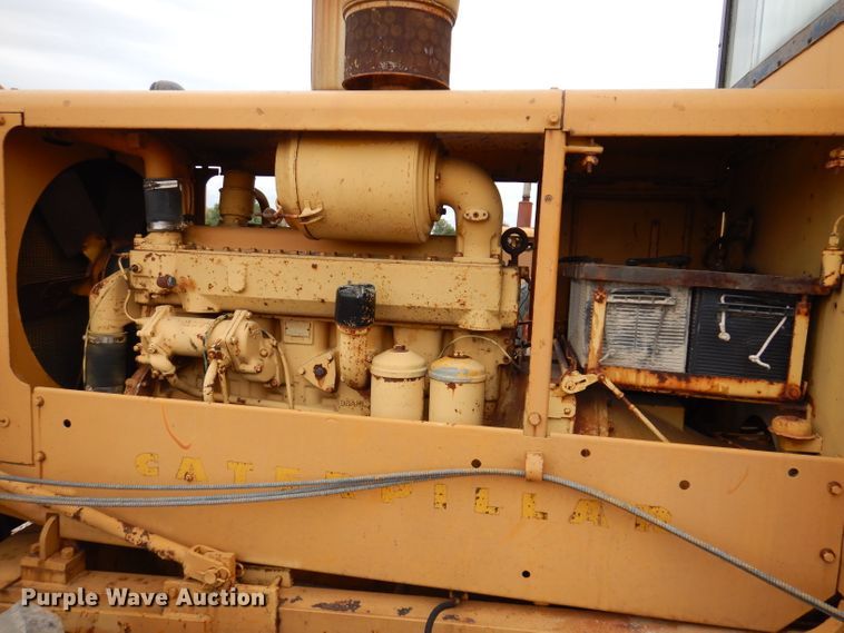 image for item KA9516 1962 Caterpillar 12E  rigid frame motor grader