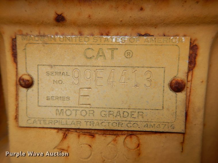 image for item KA9516 1962 Caterpillar 12E  rigid frame motor grader