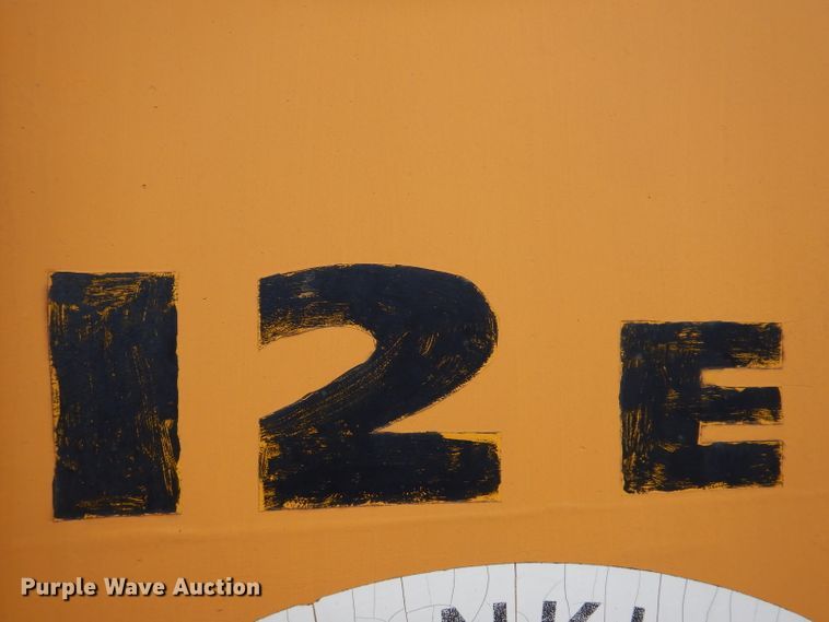 image for item KA9516 1962 Caterpillar 12E  rigid frame motor grader