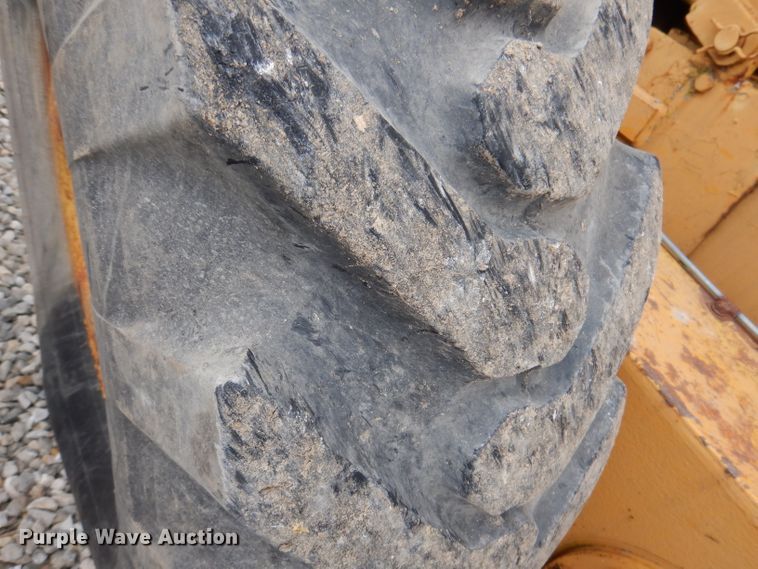 image for item KA9516 1962 Caterpillar 12E  rigid frame motor grader