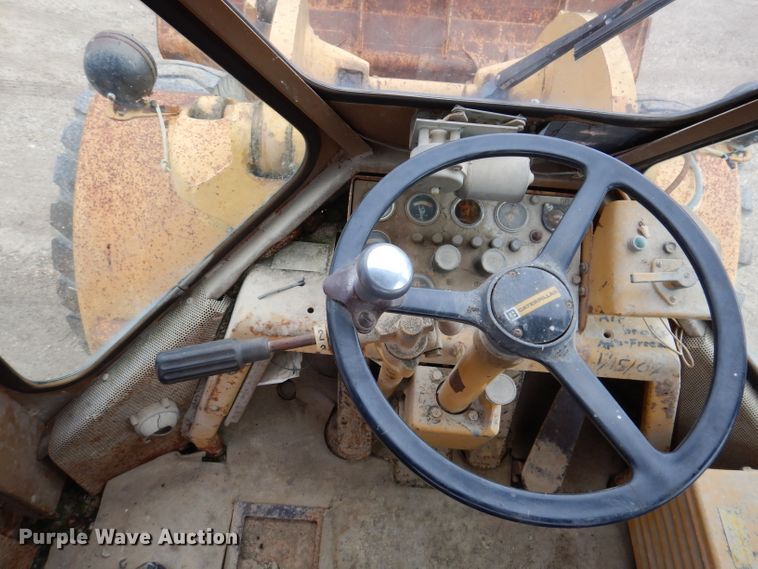 image for item KA9517 1980 Caterpillar 950  wheel loader