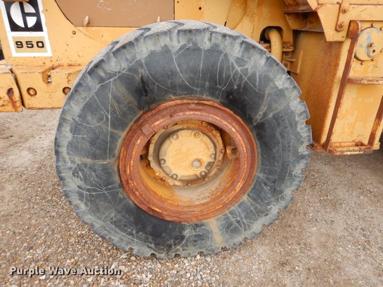image for item KA9517 1980 Caterpillar 950  wheel loader
