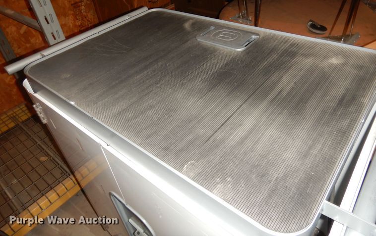 image for item KA9829 (6) Bretford charging carts