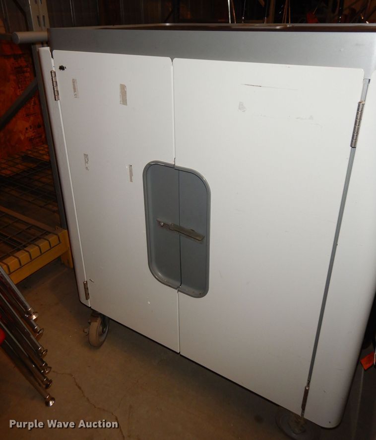 image for item KA9829 (6) Bretford charging carts