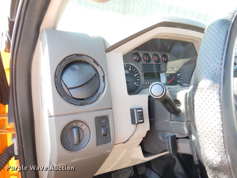 image for item KP9775 2010 Ford F450 Super Duty XL  flatbed truck