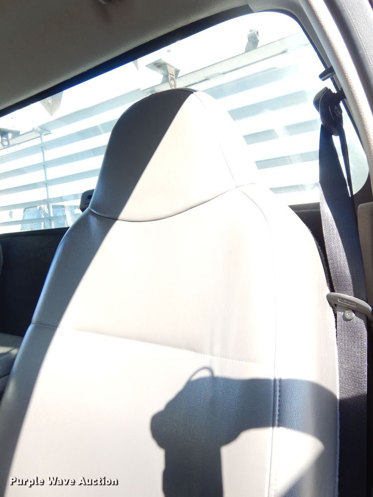 image for item KP9775 2010 Ford F450 Super Duty XL  flatbed truck