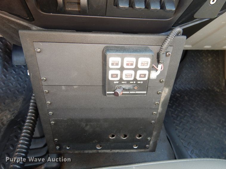 image for item KP9775 2010 Ford F450 Super Duty XL  flatbed truck