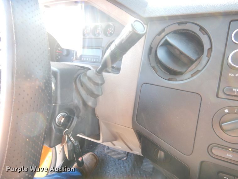 image for item KP9775 2010 Ford F450 Super Duty XL  flatbed truck