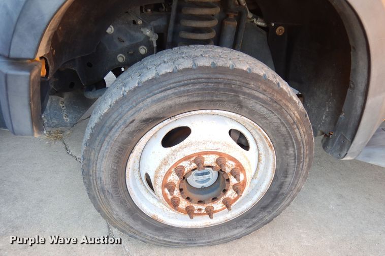 image for item KP9775 2010 Ford F450 Super Duty XL  flatbed truck