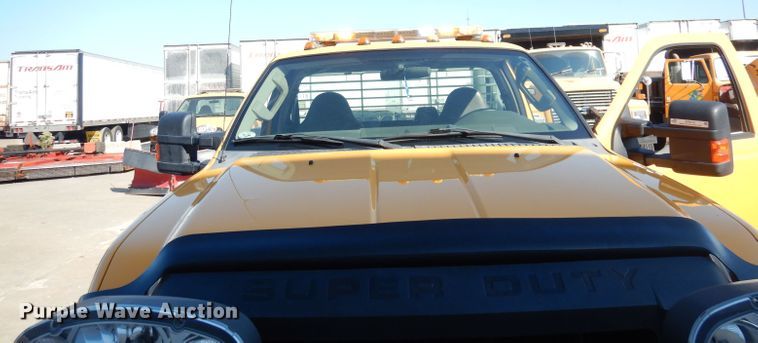 image for item KP9775 2010 Ford F450 Super Duty XL  flatbed truck