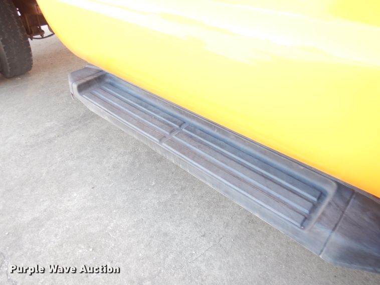 image for item KP9775 2010 Ford F450 Super Duty XL  flatbed truck